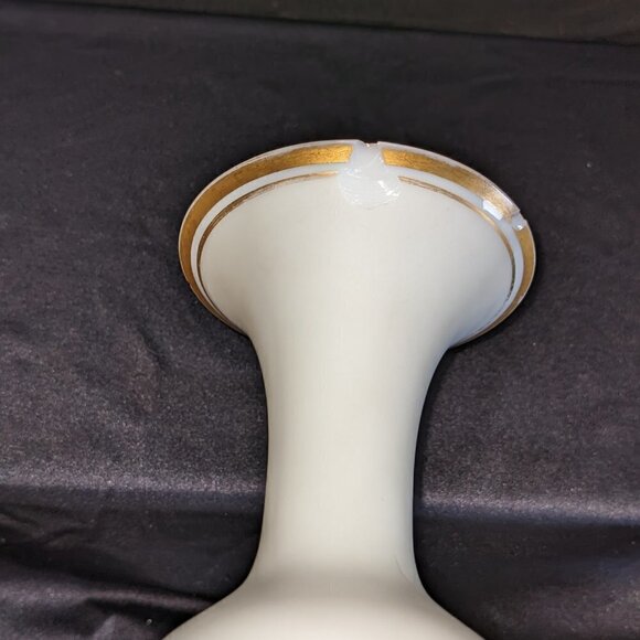 Vintage White Satin Glass Floral Vase with Gold Trim - Picture 6 of 10
